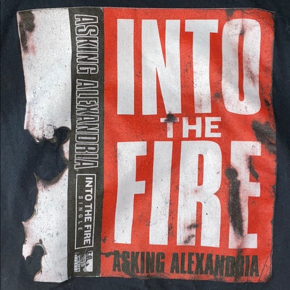 Hot Topic | Asking Alexandria T-Shirt - Picture 2 of 3
